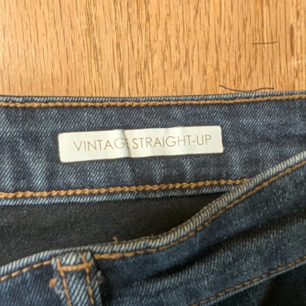 🌟 Vintage America Straight-Up Jeans | Size 16/33 | Timeless Dark Wash Classic - Picture 4 of 10